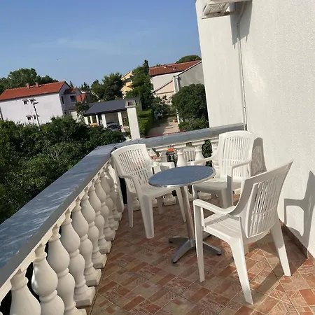 Fuer 5 Personen Ca 80 Qm In Privlaka, Dalmatien Norddalmatien 아파트